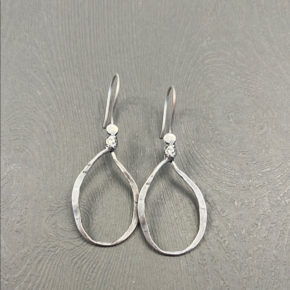 Silpada Silver Teardrop Earrings Minimalist Design